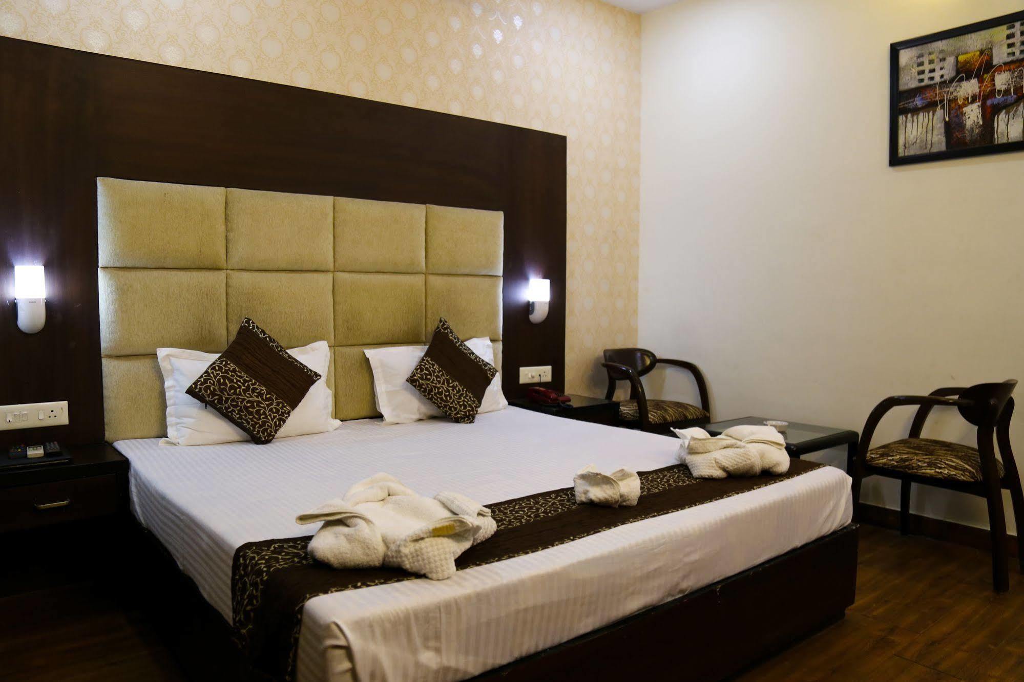 Hotel Grand Legacy Beacon, Dehradun Exterior foto