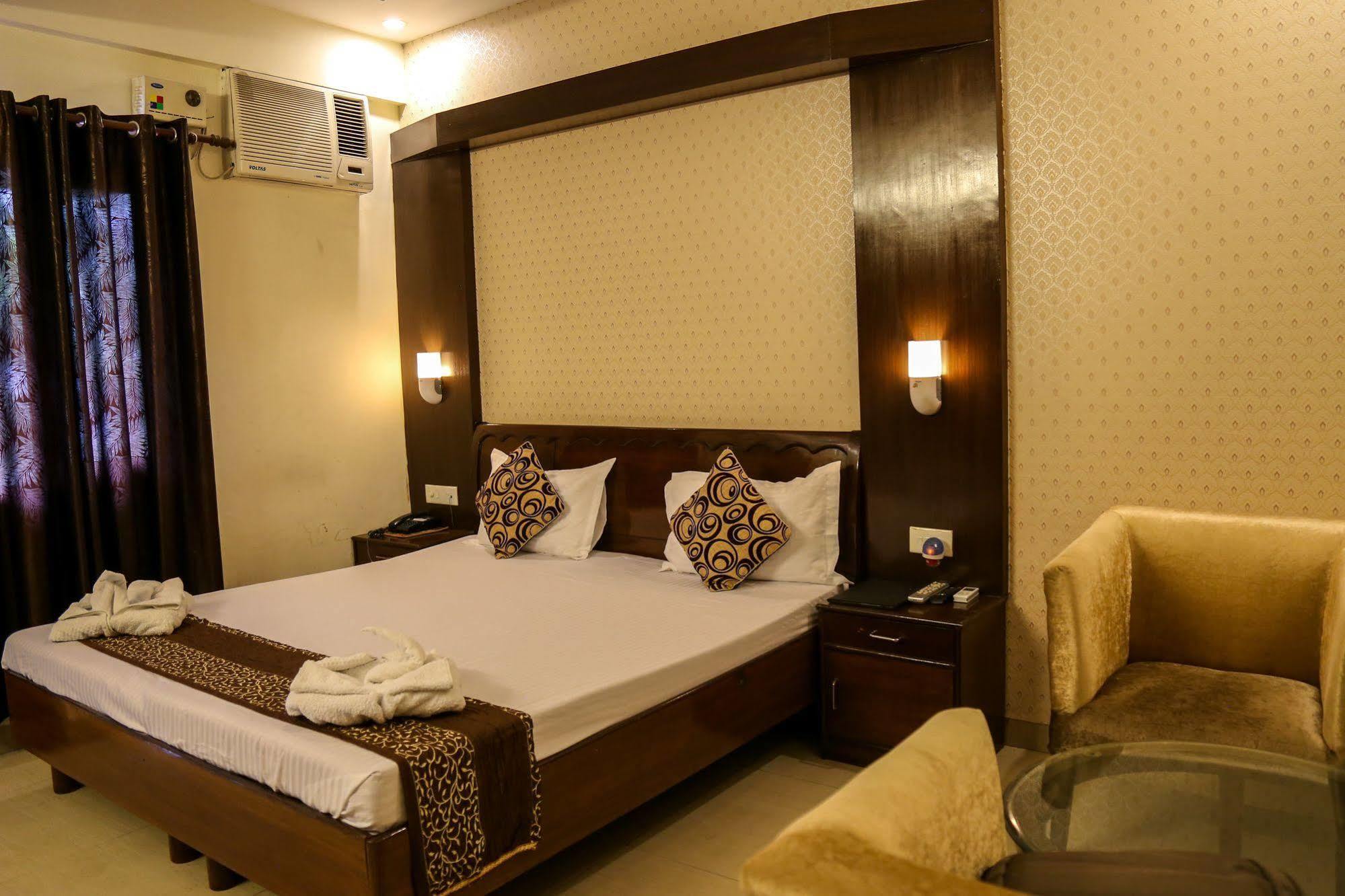 Hotel Grand Legacy Beacon, Dehradun Exterior foto